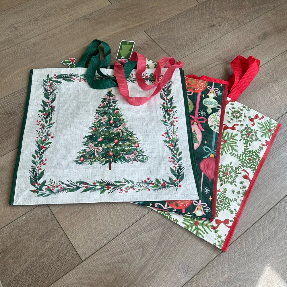 Homegoods TJMaxx Marshalls Bow Snowflake, Christmas Tree & Ornament Bow Bags